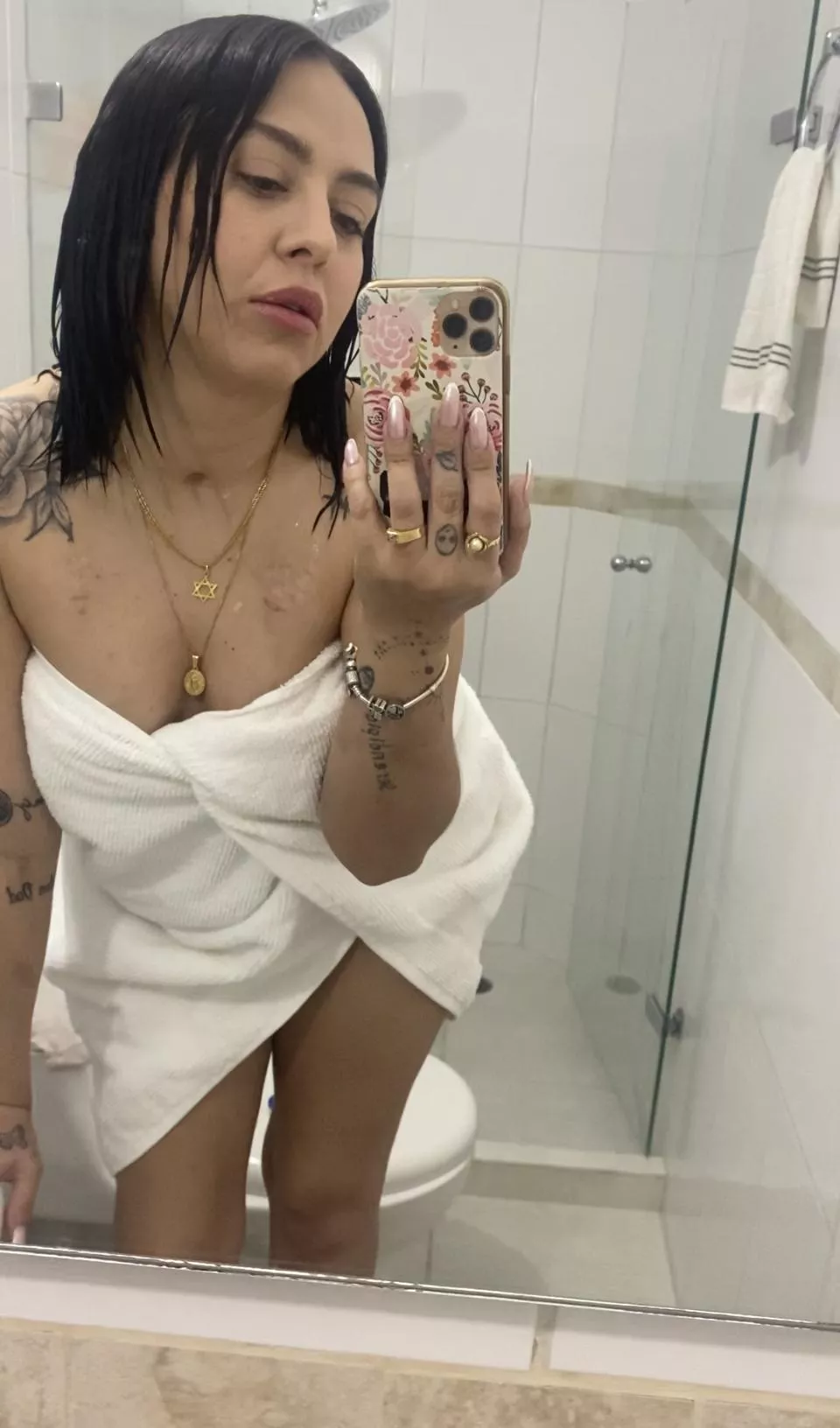 Would you come over to mommy if I sent you this picture?