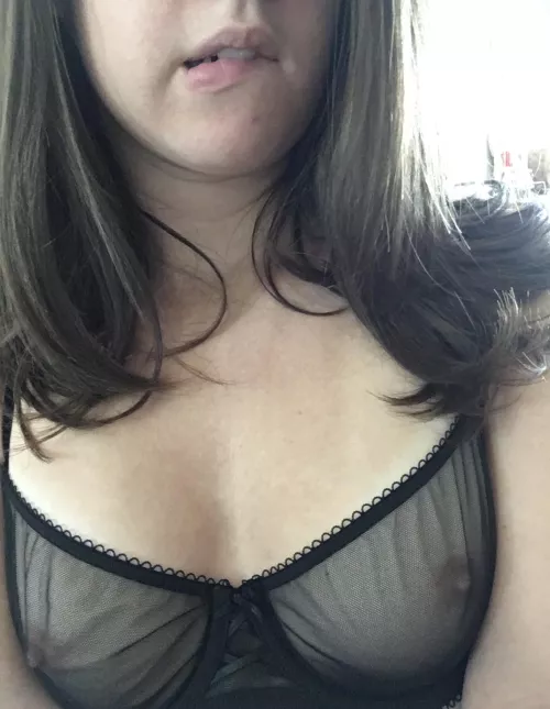 Anybody like small tits?