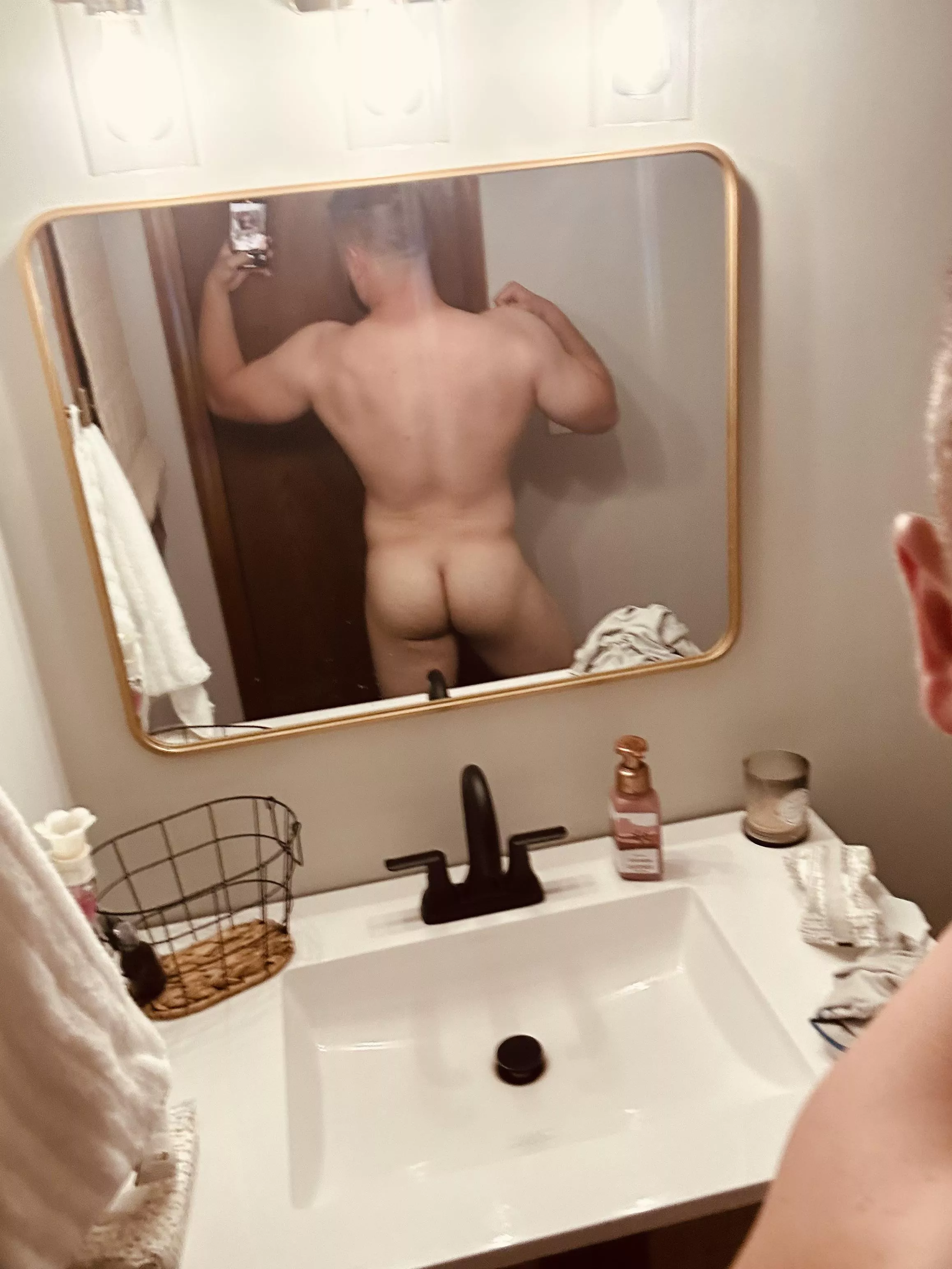 Are my squats paying off? 🍑