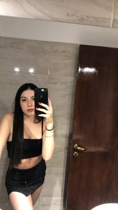 checking the quality of my brother's phone, i give it 6/10