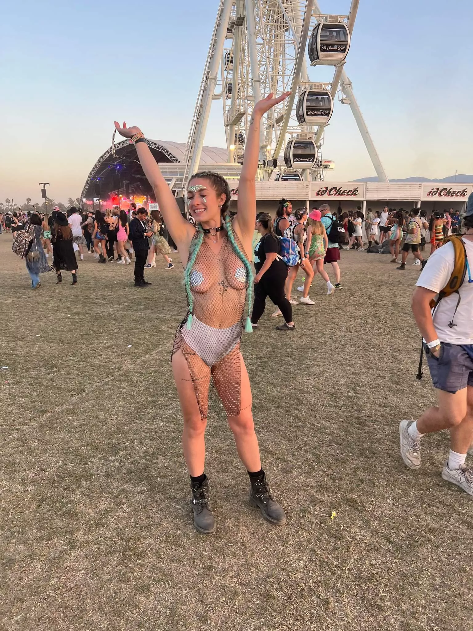 Coachella fit!! Who went?