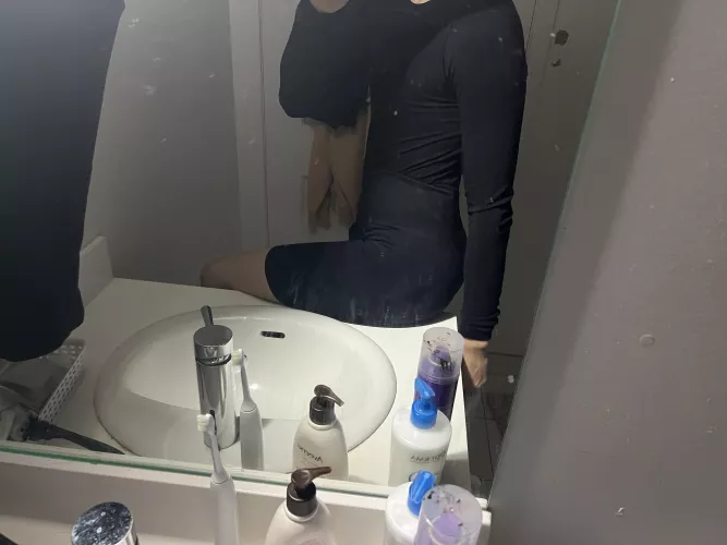 Do you want to undress me?🤭