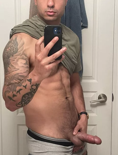 Just curious if anyone likes fit, tatted, thick dick men?