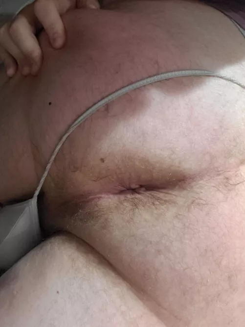 Just doing some stretching 🤤