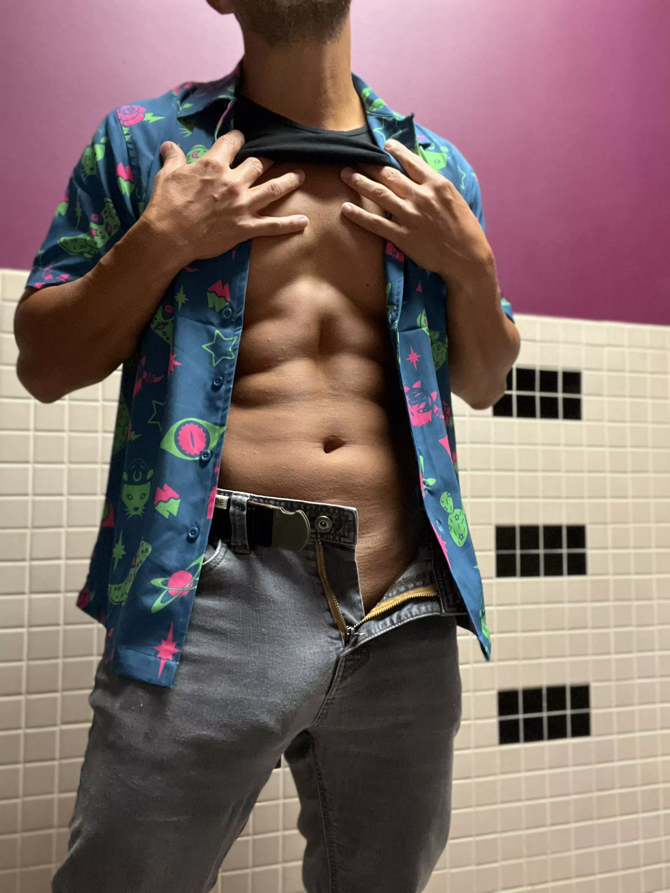 Aloha wild bunch! It’s Hawaiian shirt Friday, technically this shirt is from Meow Wolf but close enough right?