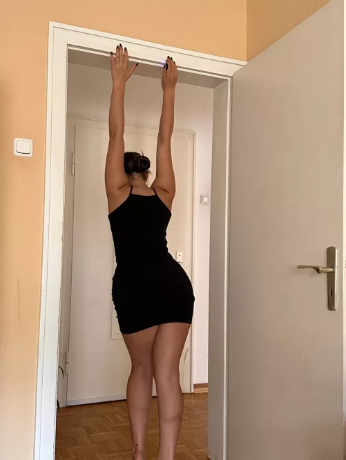 Anyone will stay with me AFTER work?