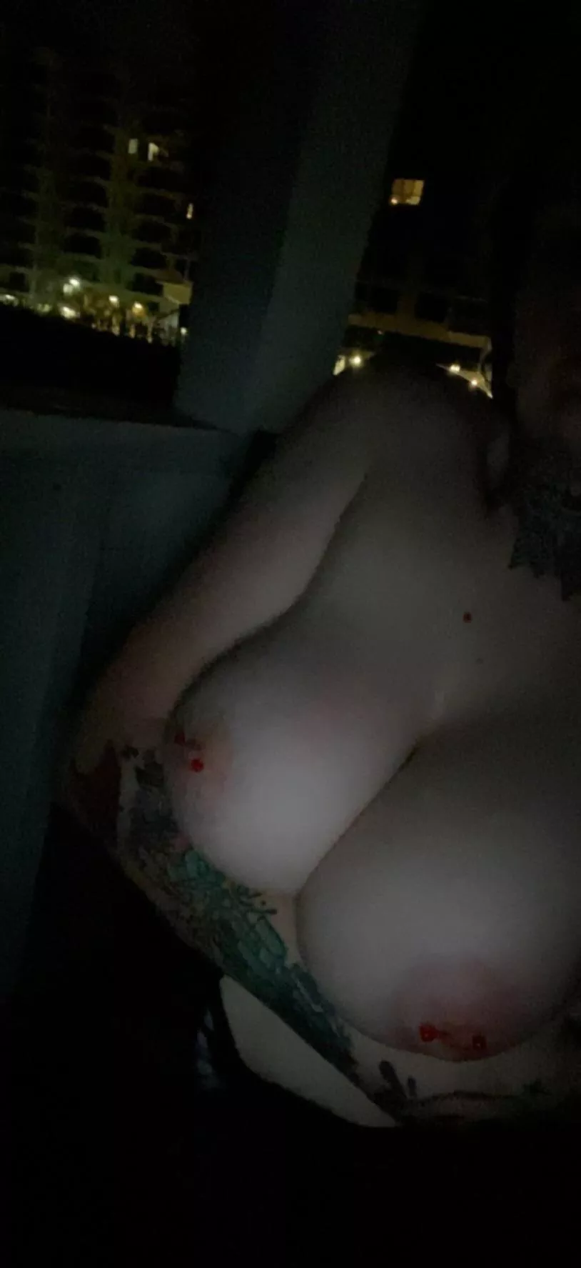 Being sneaky at the beach 🤫🌊