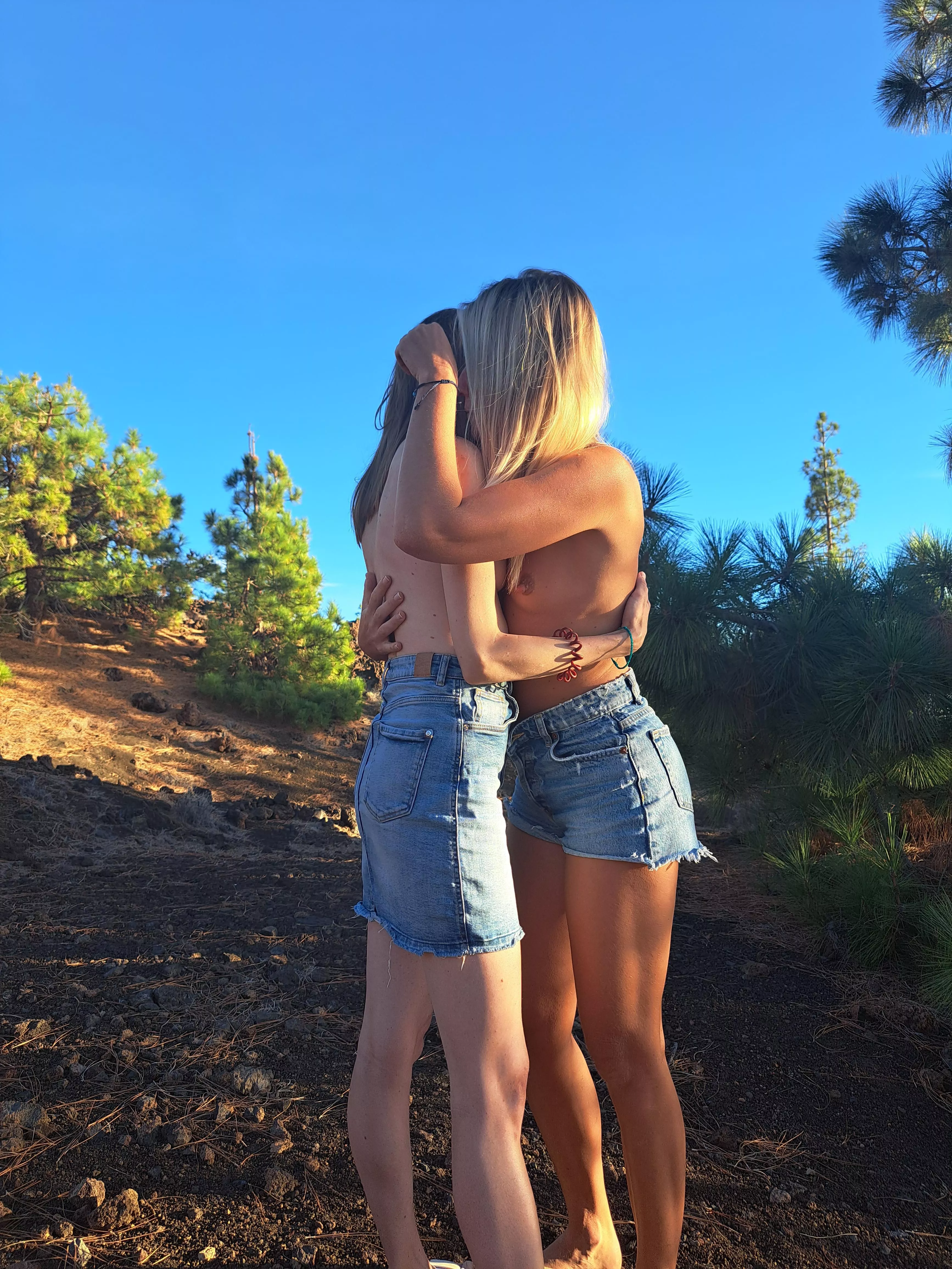 Dis you know that a long hug raises the quality of life?