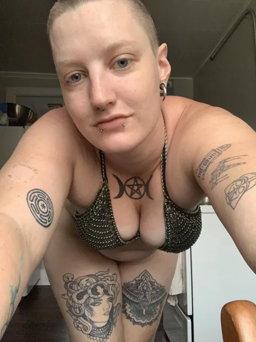 Got some accurate femme armor