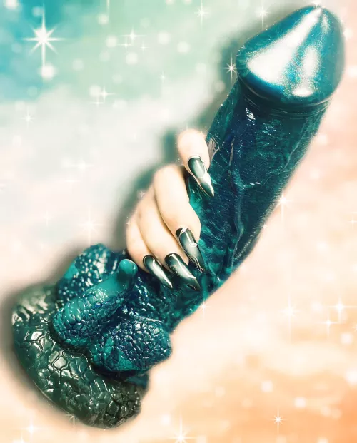 Hehe. Fun edit with a wild new toy.