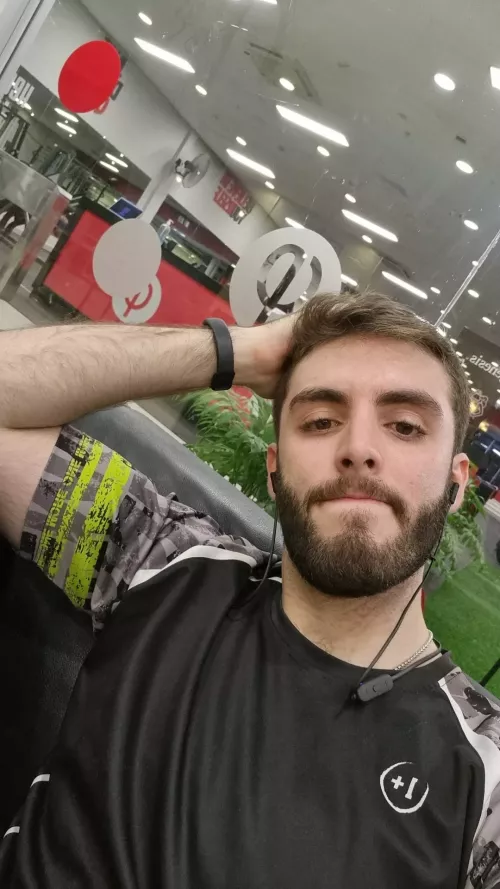 Hows it going my bros? Dont forget to train today 💪