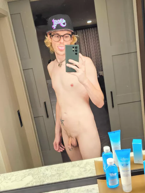 🎶 I'll go down just like holy Mary🎶 on you😈