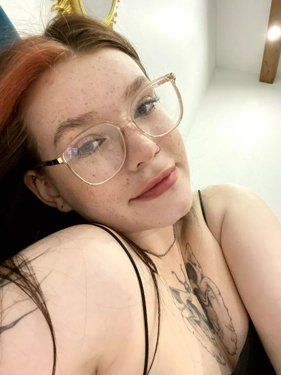 Just a regular girl being slutty on the internet