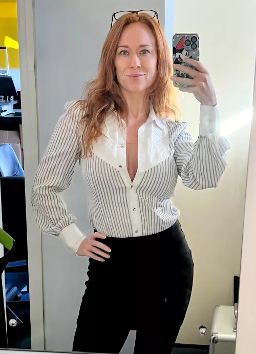 Ready for the working week? 👓