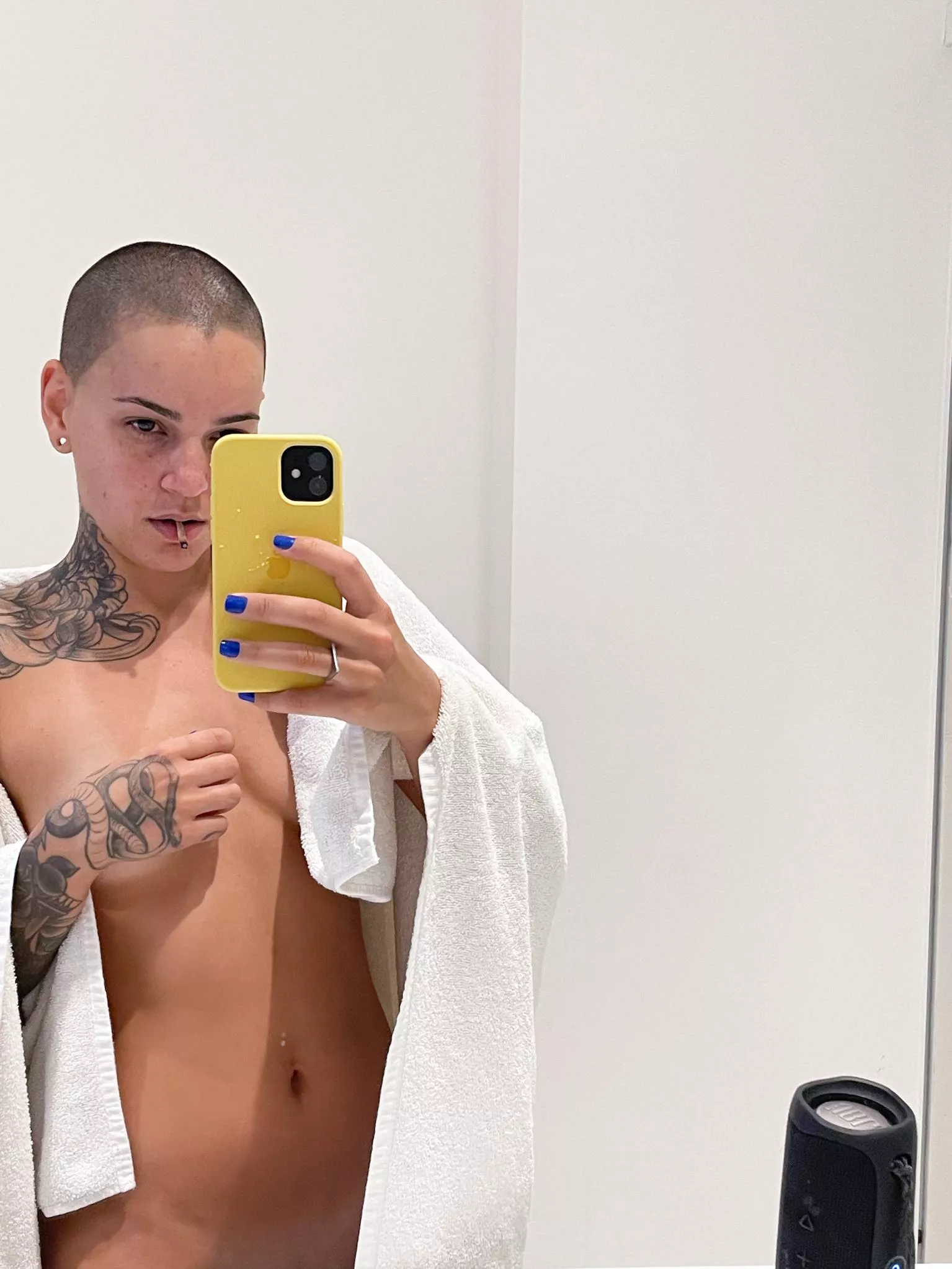 Shall we share a bath together?