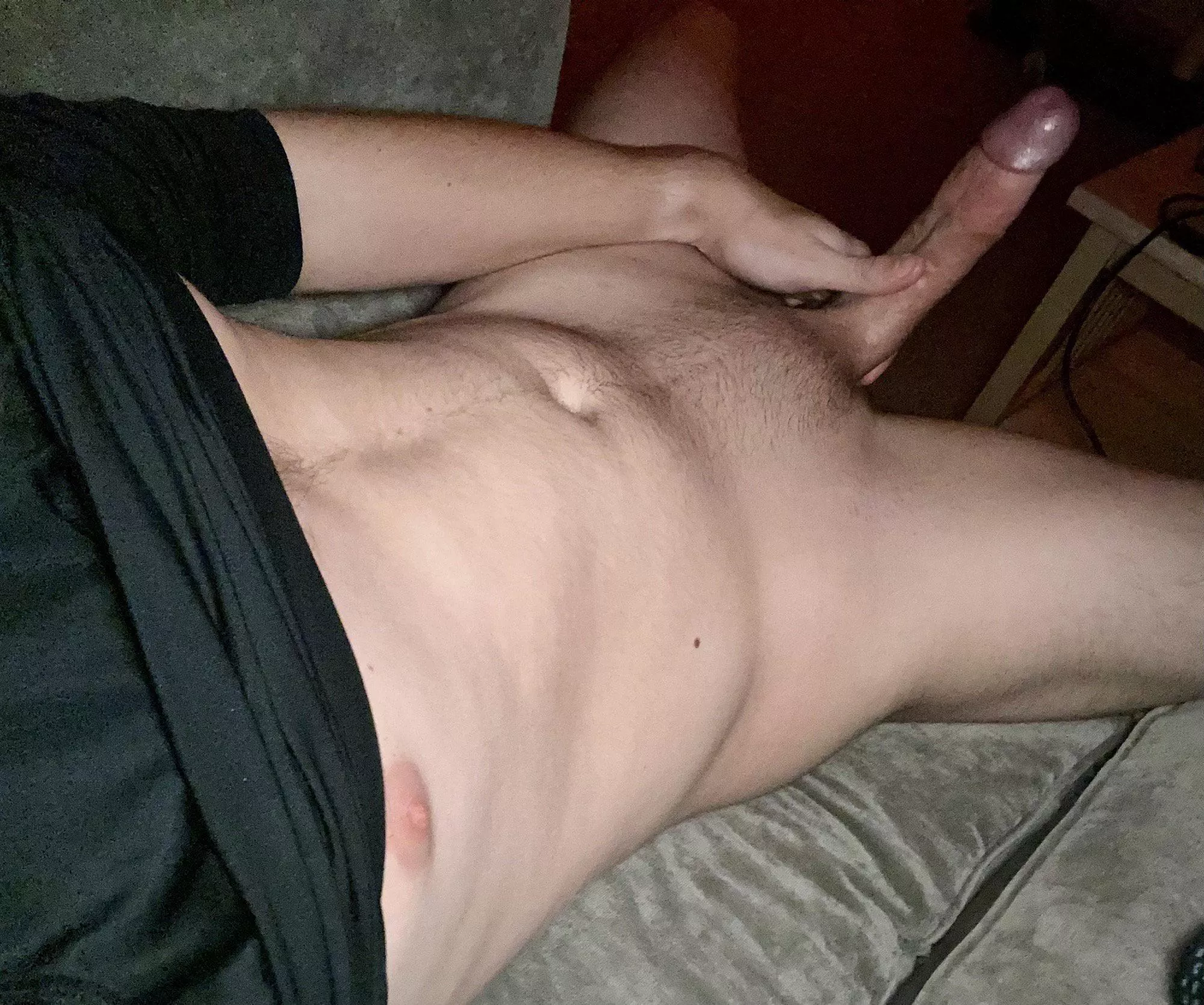 Upvote if I’m bigger..D M me to compare!