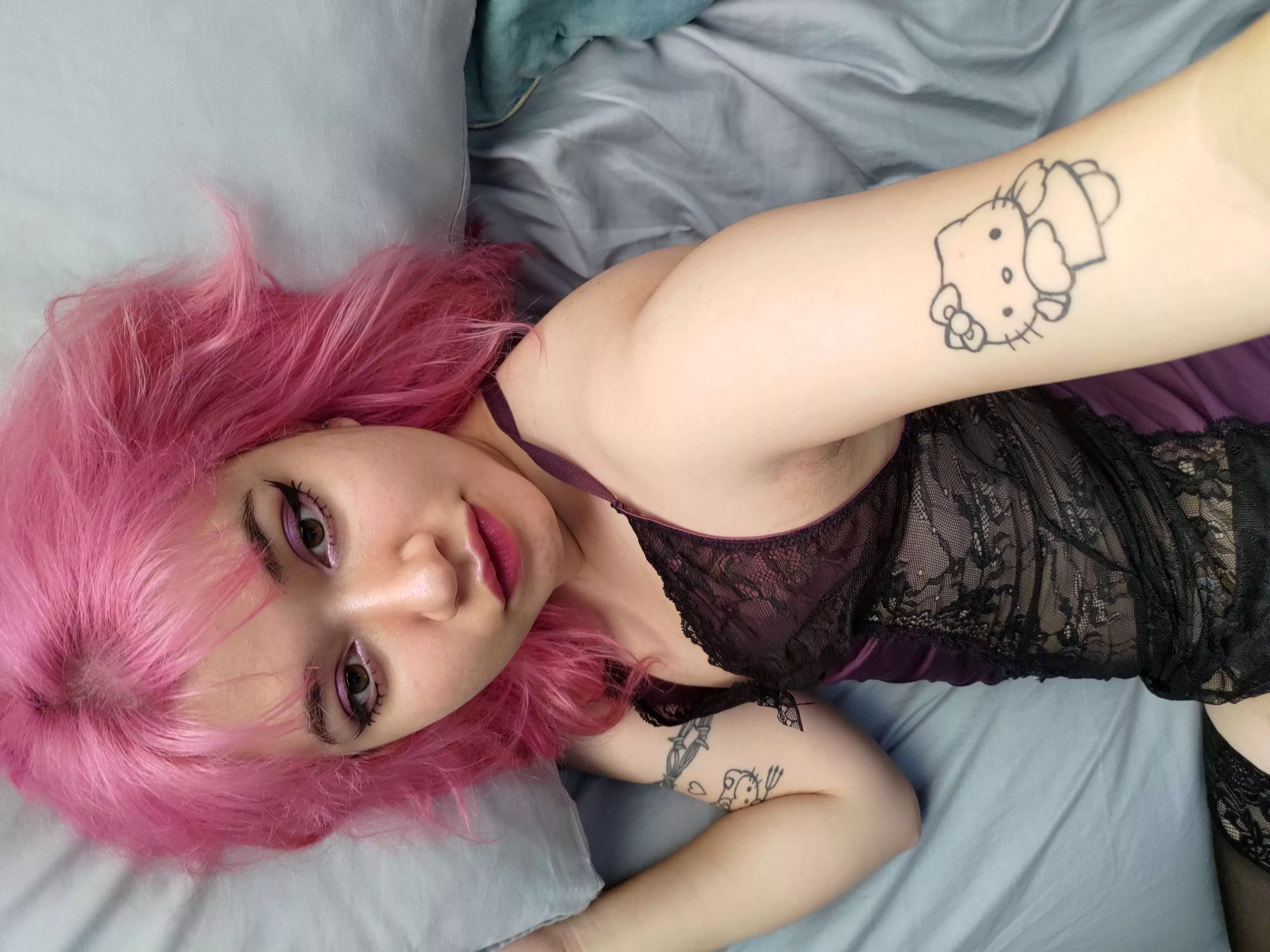 Wanna lounge in bed with me?