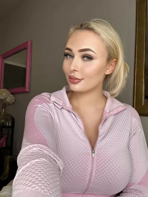 23F felt cute after a long day