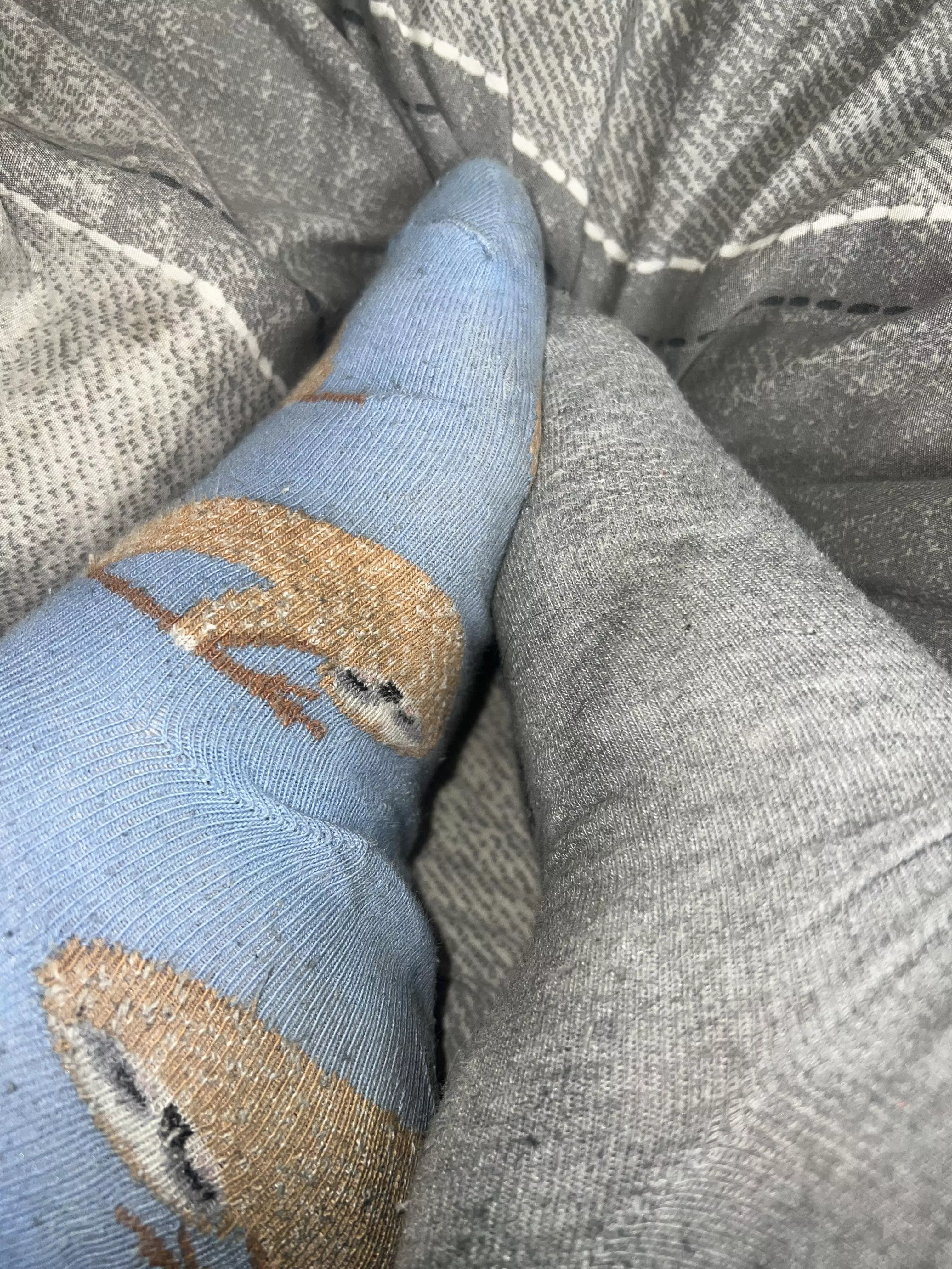 Anyone else a fan of smelly odd socks ?😍