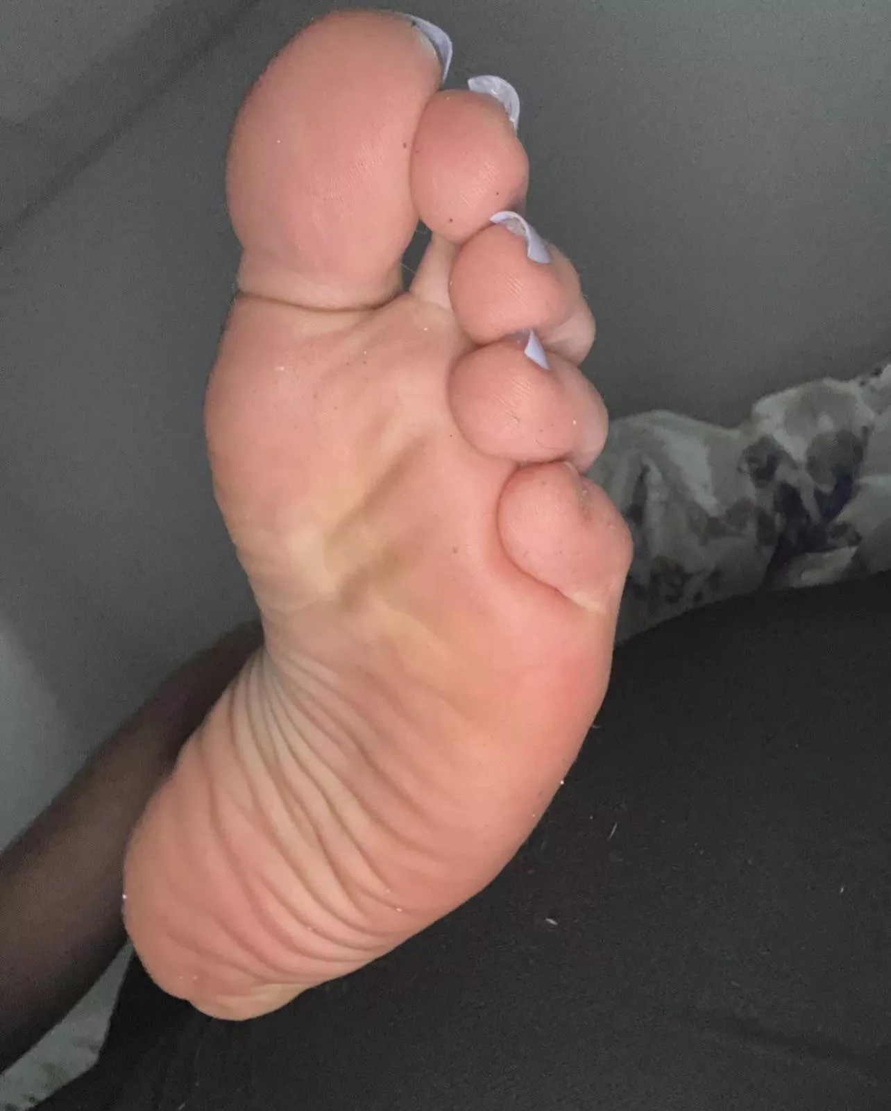 Are Big soles welcome here?