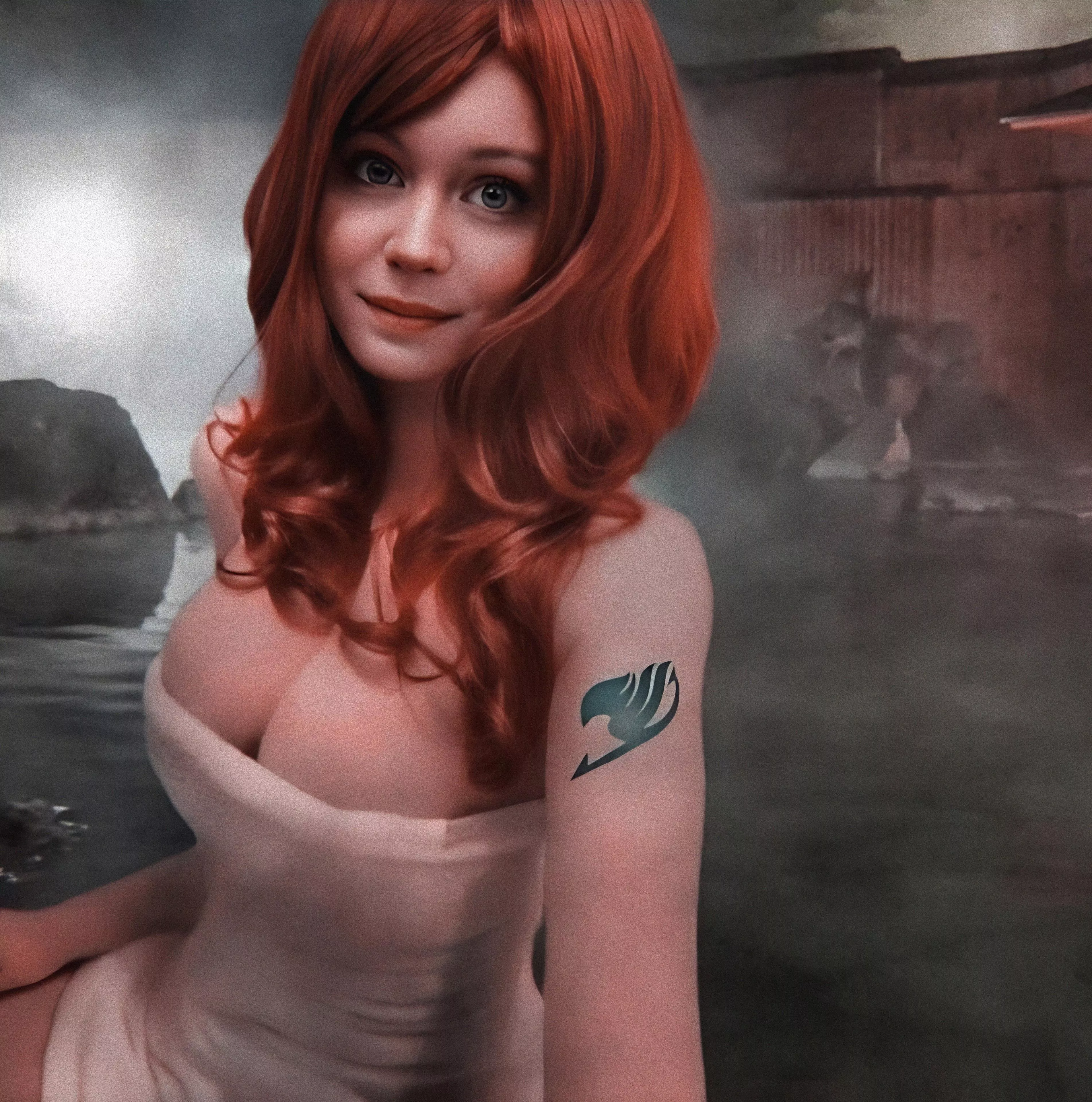 Erza taking a bath before the battle [Fairy Tail] (Aexiale)