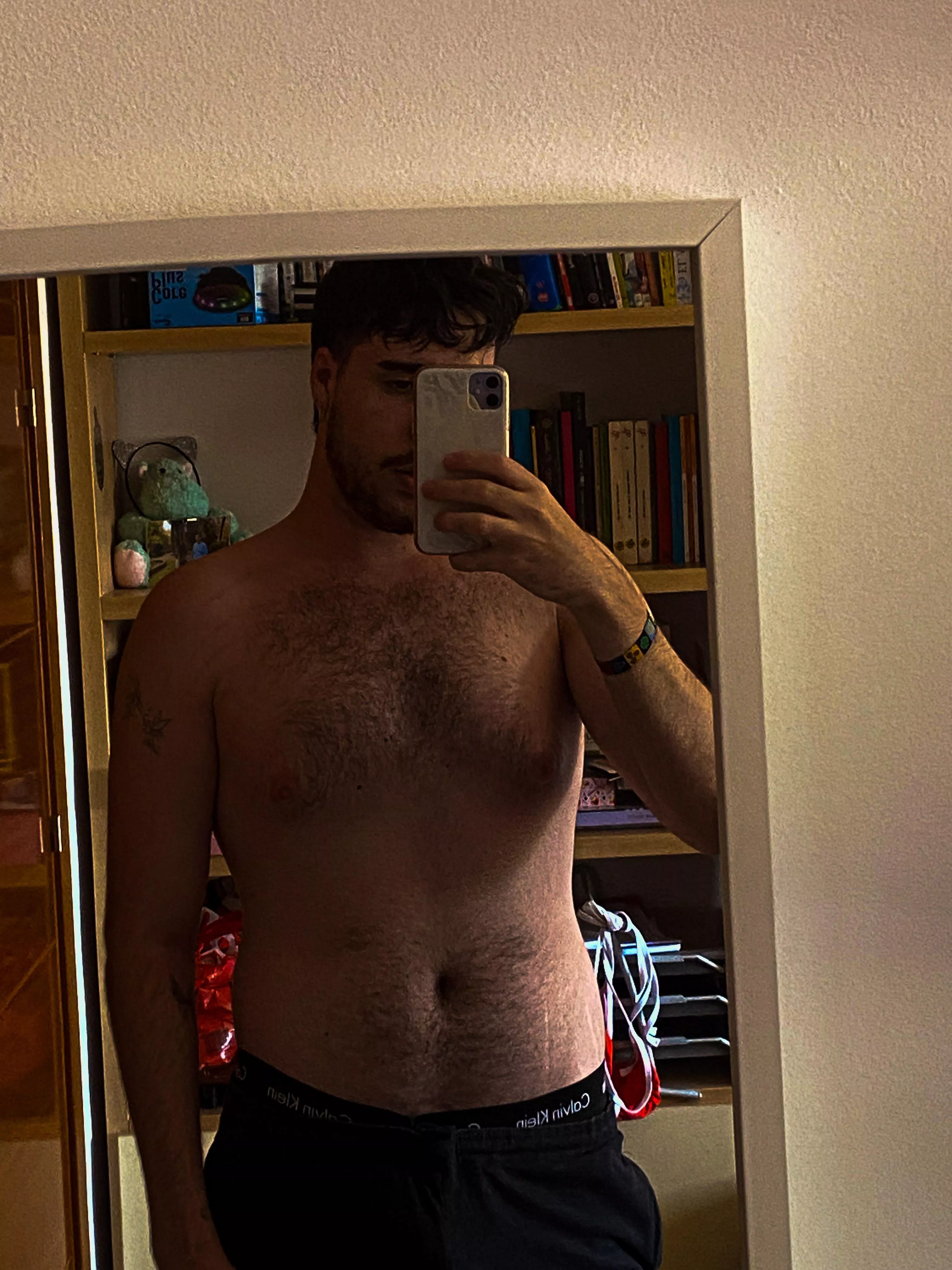 Hey everyone! 👋 I’m a 21-year-old guy looking to make new friends.