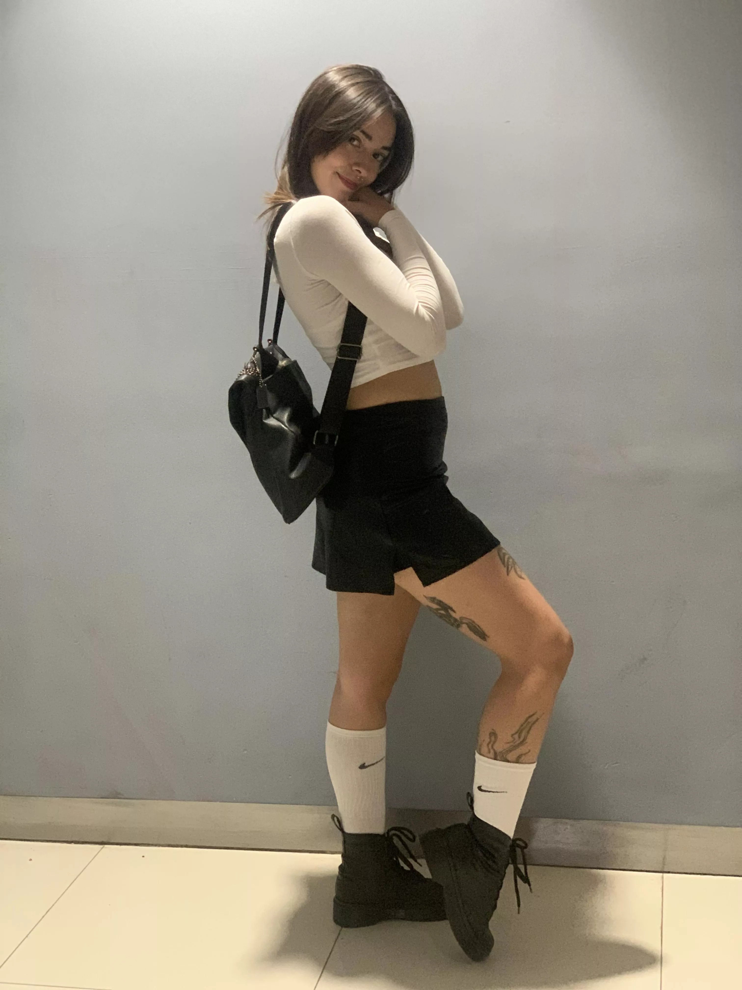 I don't know why all men I walk by stare at me