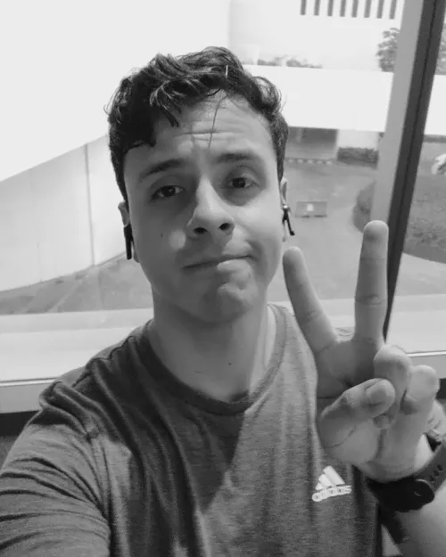 I just wanted yo say hi ✌️