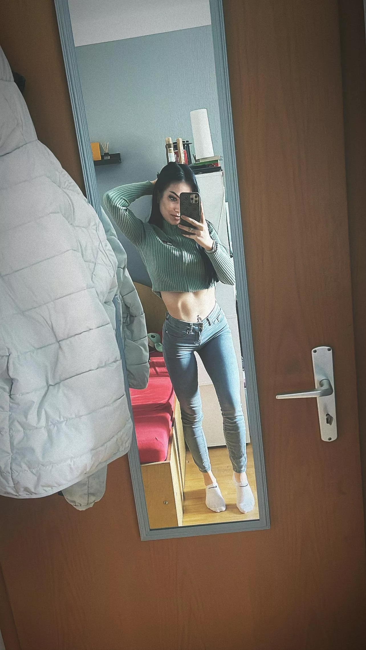 [IMG] always wear belly tops
