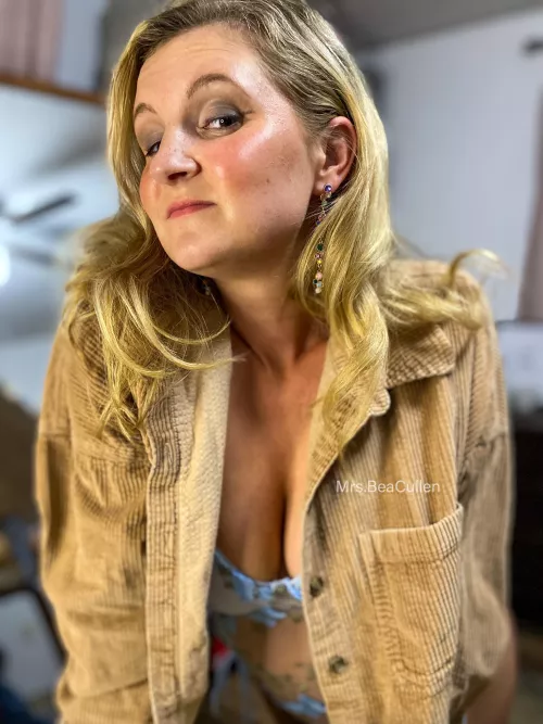 Mildly bossy over here [F]