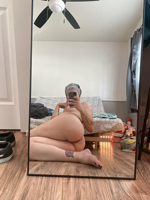 mondays suck, so do i