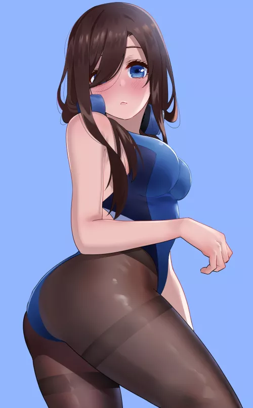 Nakano Miku Shows Off her Gorgeous Butts in Blue Swimsuit [Go-toubun no Hanayome] (Igarashi Kyouhei)