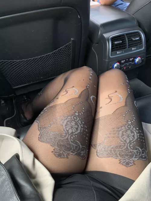 Office trouble: let us admire these ice-skating inspired nylons teasing the poor Uber driver!