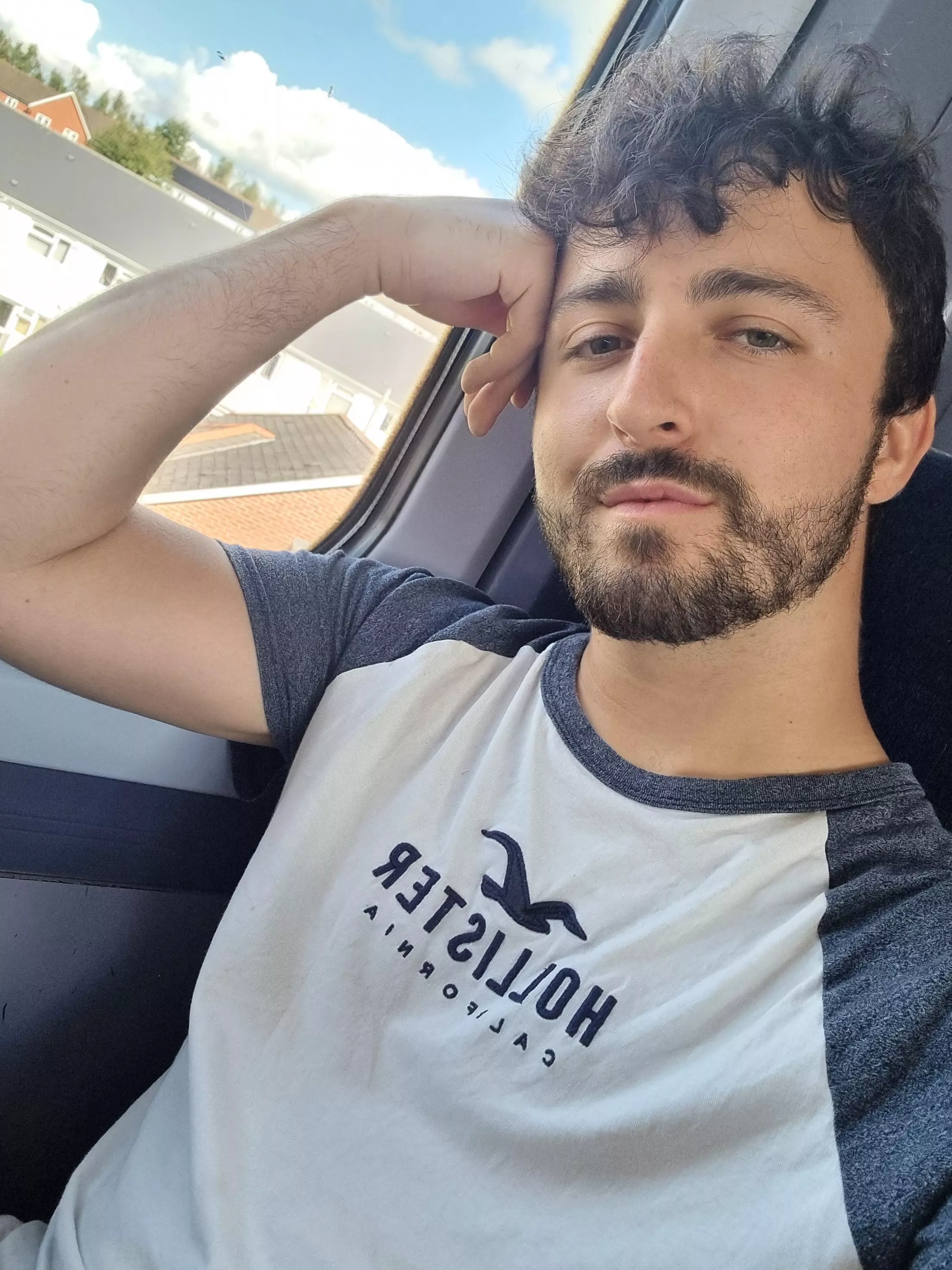 Omw to my first day of biology. Wish me luck 🙏🏻 ✨️ Omw to my first day of biology. Wish me luck 🙏🏻 ✨️