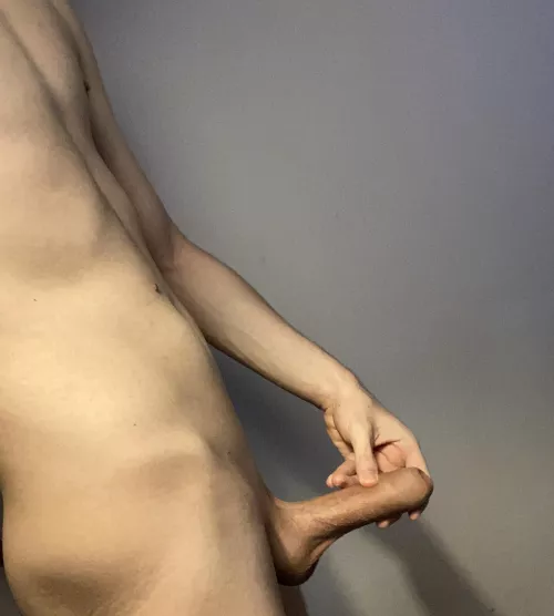 who wanna make me cum?