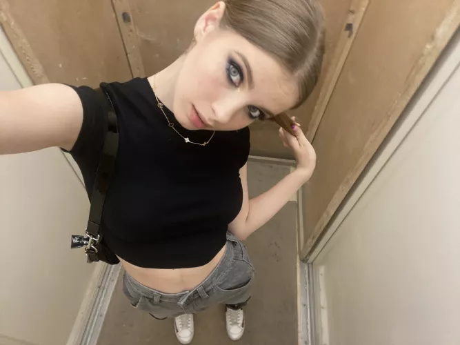 Crop top of the day 😊