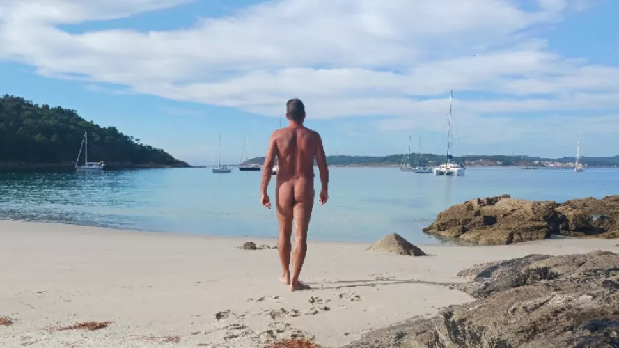 Enjoy, white sands and lovely beach