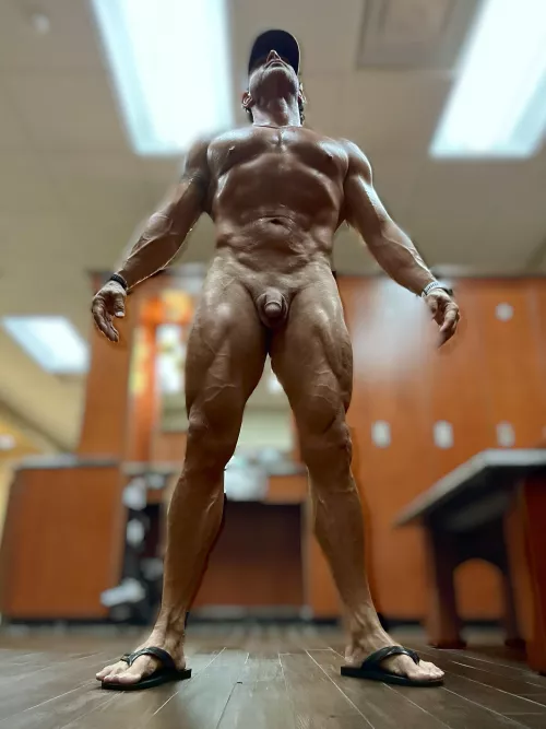 First post (m) want to workout w me?