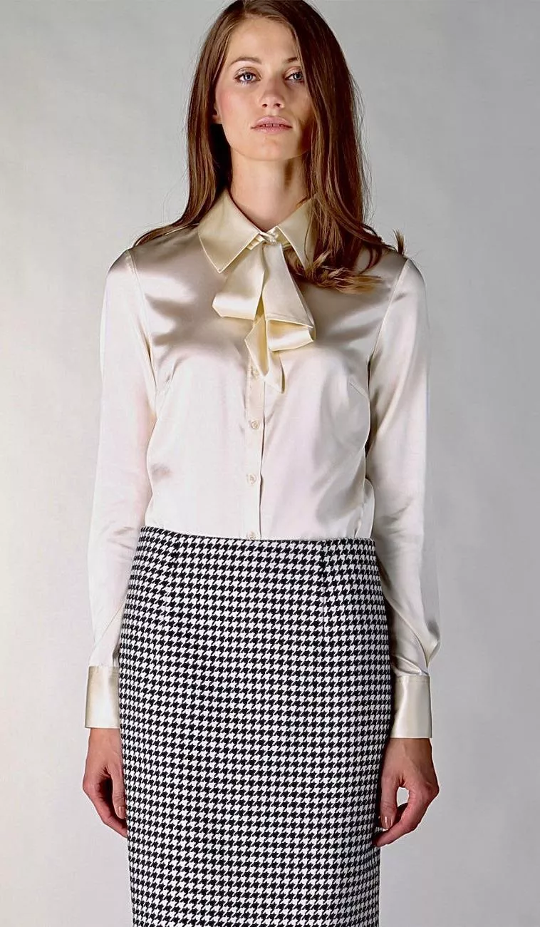 Hounds tooth pencil skirt
