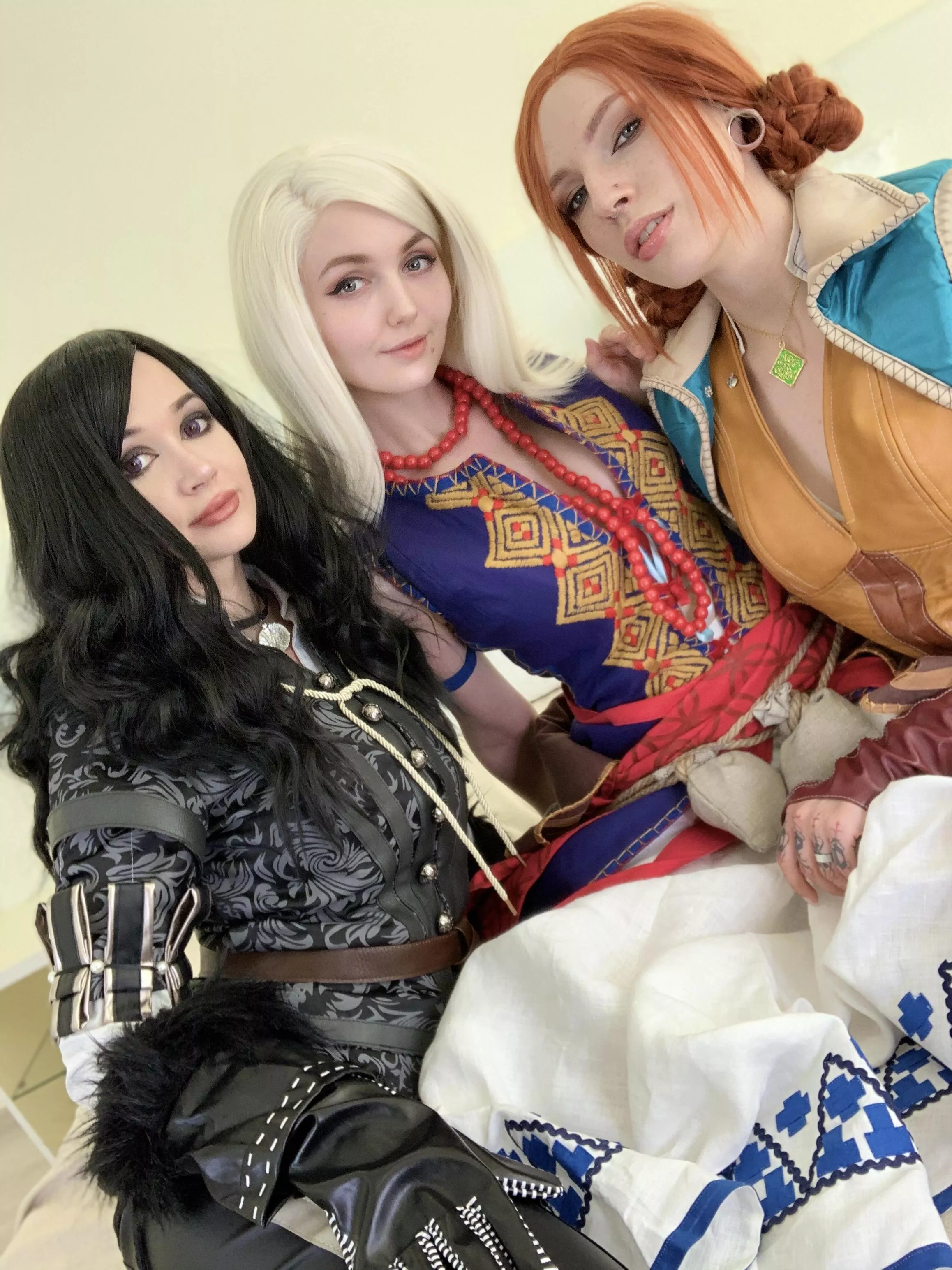 Keira, Yenifer and Triss(Sia Siberia, Purple Bitch and Helly Rite)[The Witcher]