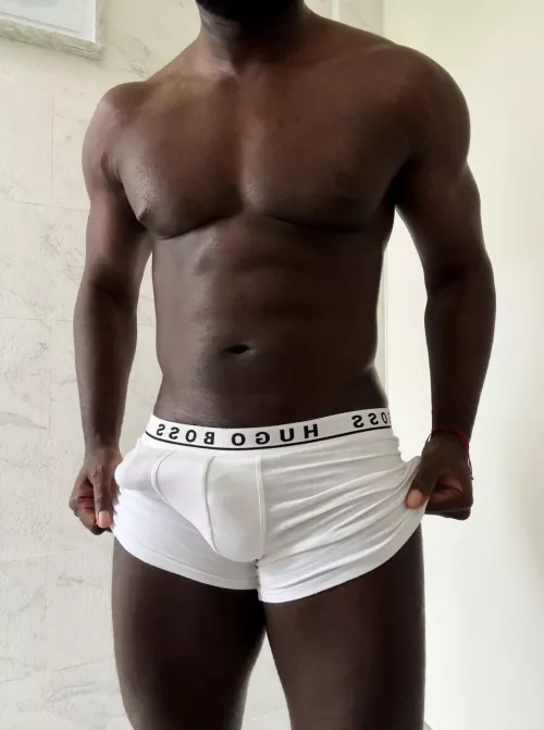 My big black bulge in boxer briefs💪🏾🍆