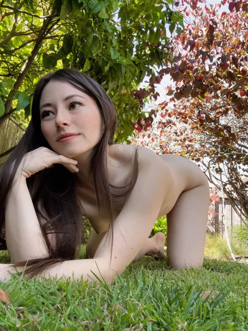 Public nudity makes me horny... would you hit?