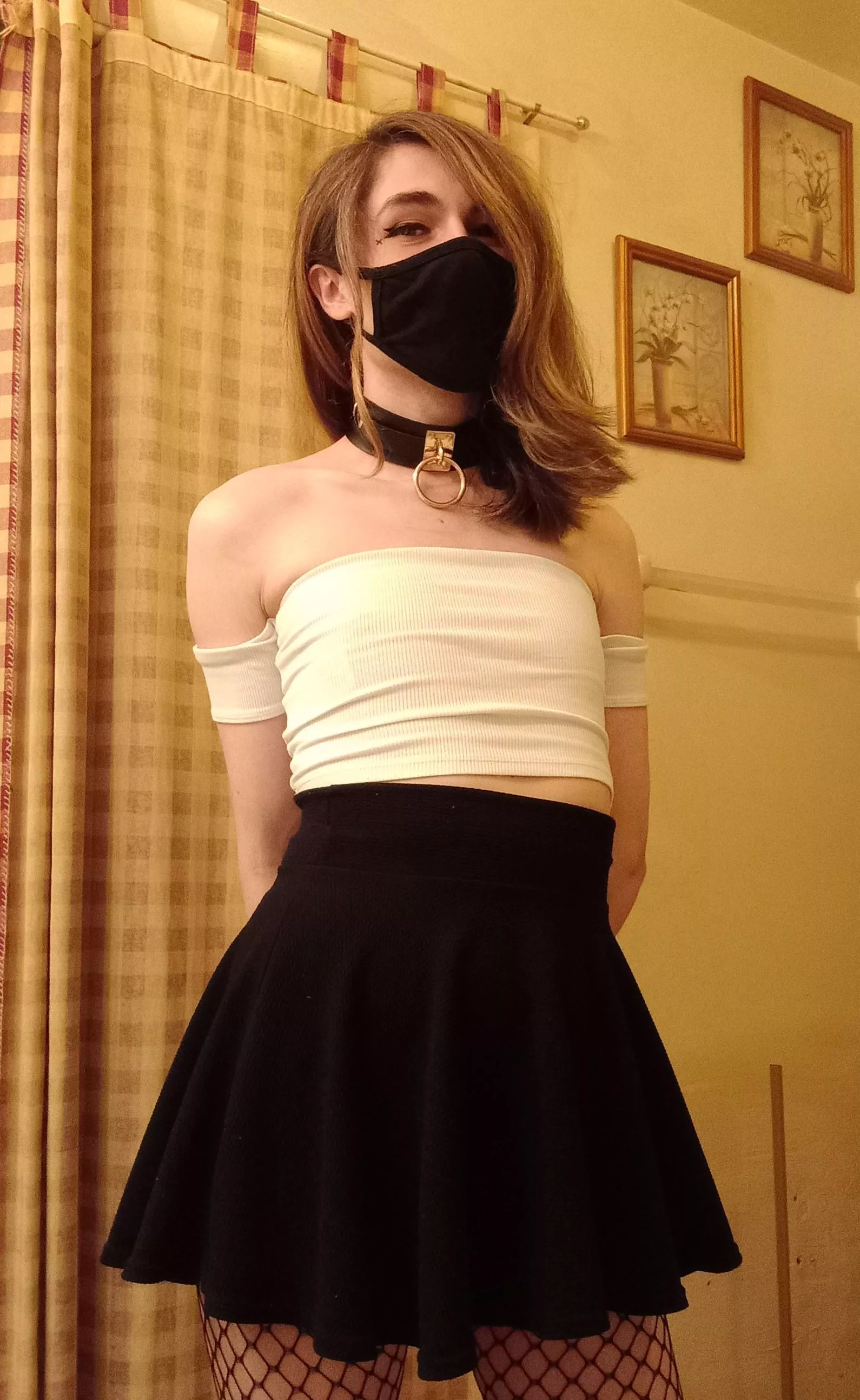 She needs cuddles to keep her happy 🥺 will you help?