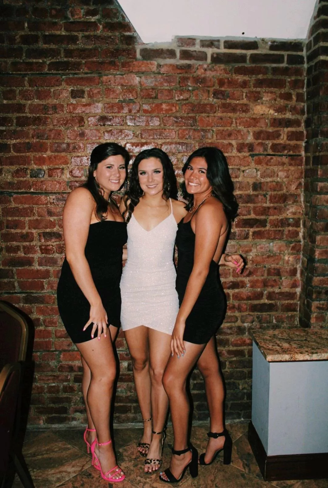 Three young sexy college friends💯🔥
