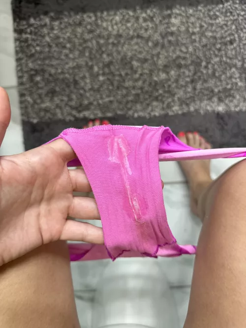 White cream on pink panties🌸