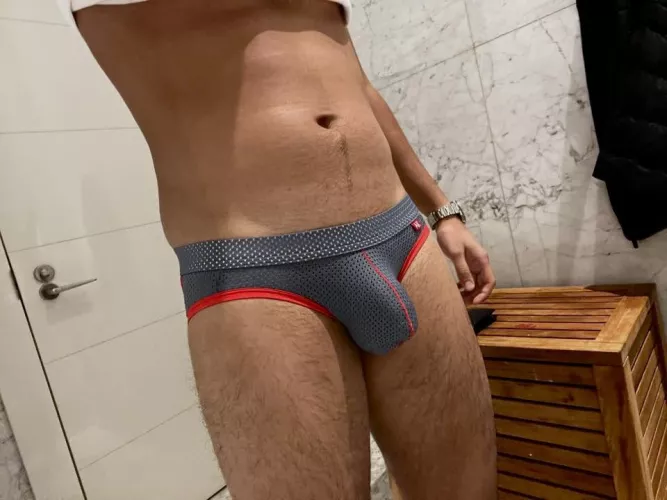 (20) My package is being strangled