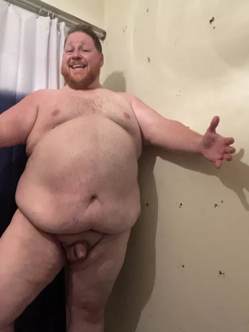 A man dalighted to share! It's a chubby with a chubby!