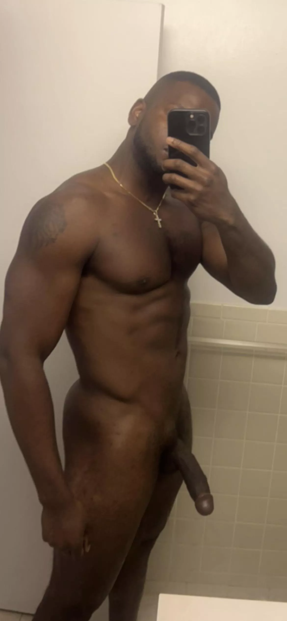 Big Muscles & Big Dick Ready to Breed
