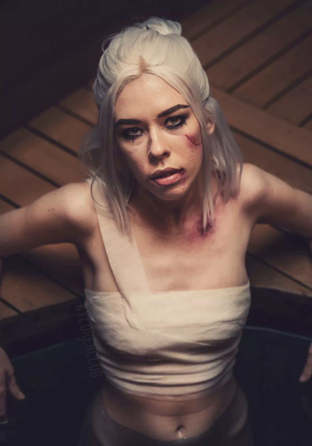 Ciri in the sauna