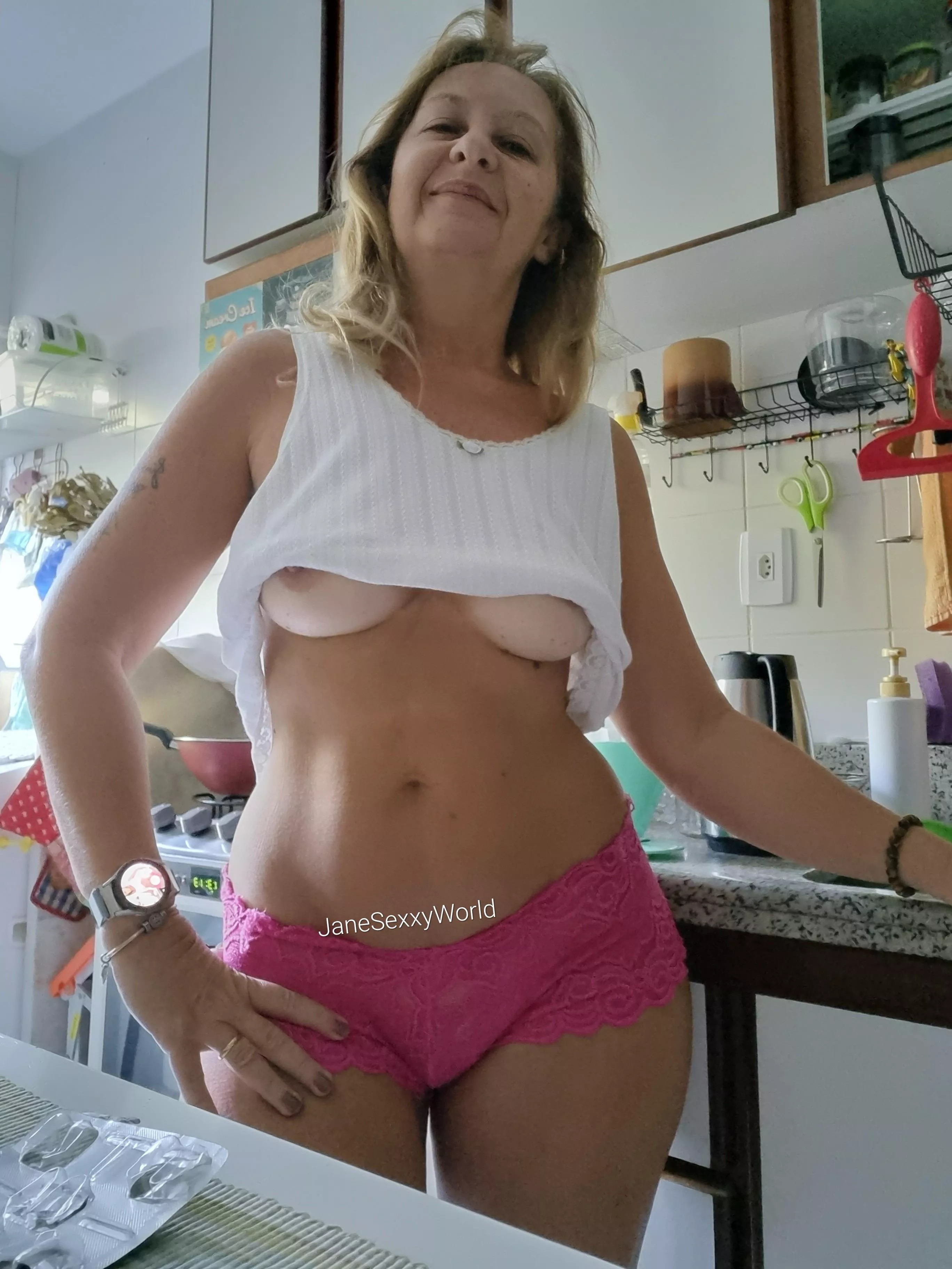 Good morning loves, your coffee is waiting for you in my world.(51y)